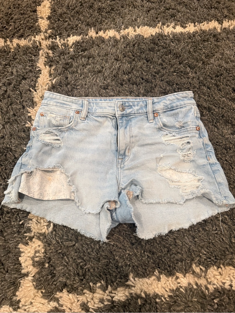 AE denim shorts size 4 GUC